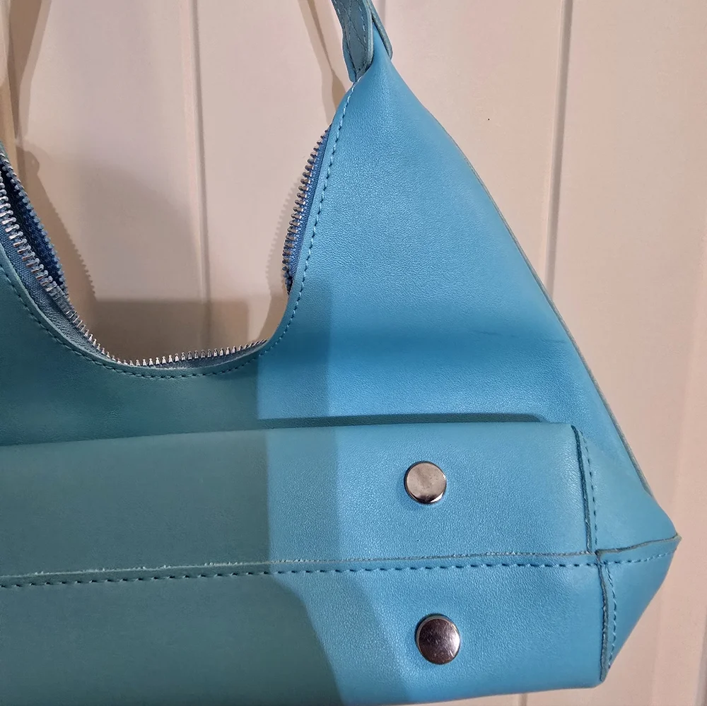 NWOT Aqua Hobo Bag Medium Blue Vibrant Blue Shoulder Bag Cult Gaload Gaia